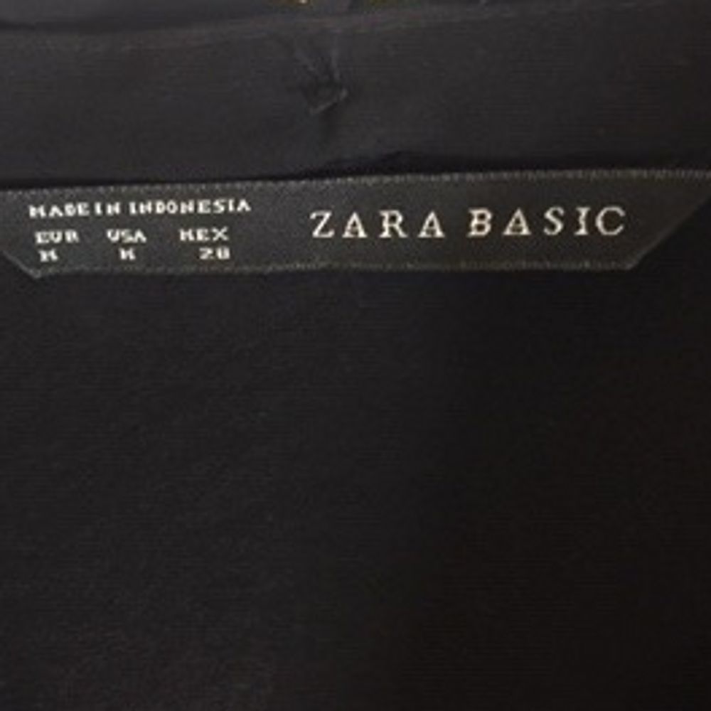 Zara Basic Black Gold Button Down Long Sleeve Top - image 8